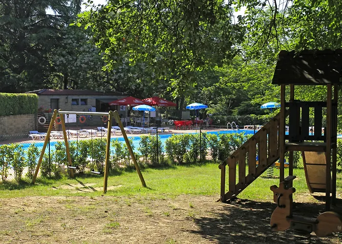 锡耶纳科勒维德露营酒店