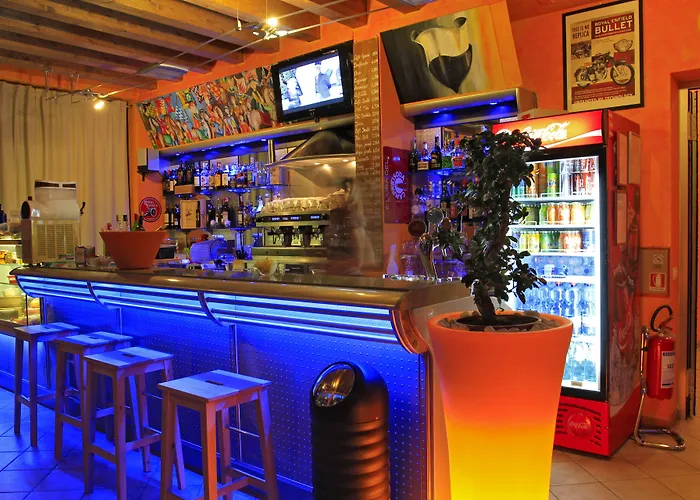 锡耶纳科勒维德露营酒店 3* 锡耶纳